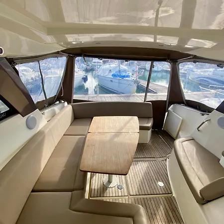 Experience Maritime Sur Un Yacht A - Boat Paradise