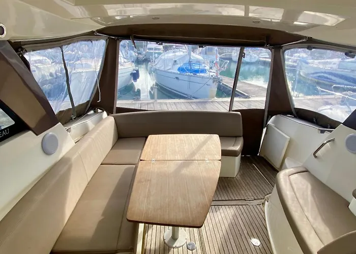 Experience Maritime Sur Un Yacht A - Boat Paradise