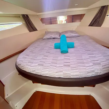 Bådhotel Boat Paradise - Leader 10 *