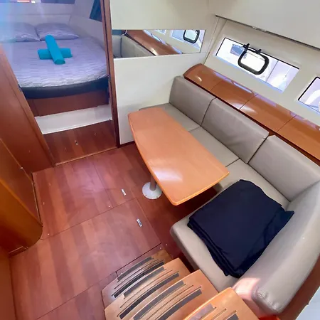 Bådhotel Boat Paradise - Leader 10 *